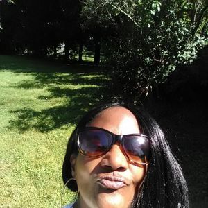 Meet your Posher, Janear